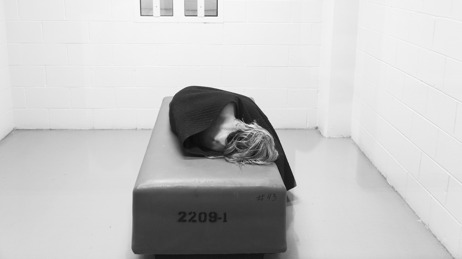 the hot house life inside leavenworth prison The hot house: life inside leavenworth prison - ebook written by pete earley read this book using google play books app on your pc, android, ios devices download for offline reading, highlight, bookmark or take notes while you read the hot house: life inside leavenworth prison. the hot house life inside leavenworth prison The hot house: life inside leavenworth prison - ebook written by pete earley read this book using google play books app on your pc, android, ios devices download for offline reading, highlight, bookmark or take notes while you read the hot house: life inside leavenworth prison.